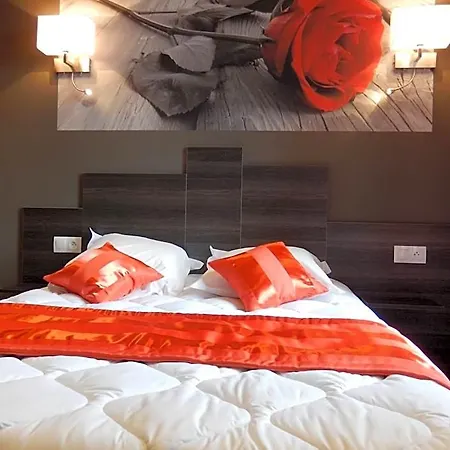 Le Relais De L'aubrac ناسبينالز