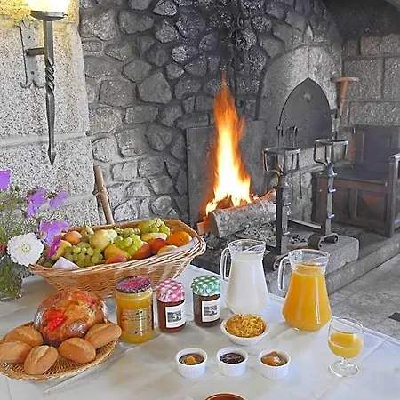 Le Relais De L'aubrac Hotel 2*