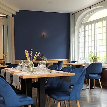 Le Relais De L'aubrac 2* ناسبينالز