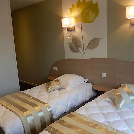 Hotel Le Relais De L'aubrac 2*