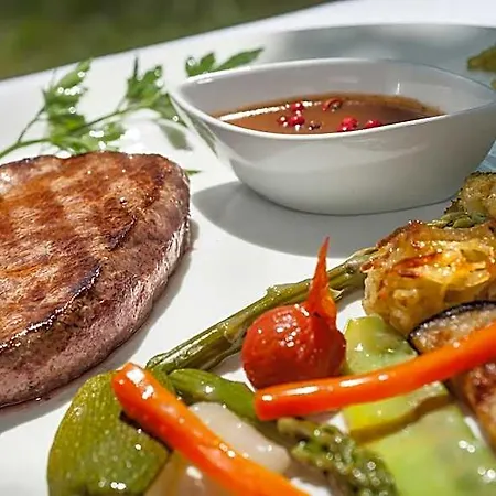 Le Relais De L'aubrac 2* 纳斯比纳勒