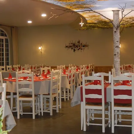 Hotel Le Relais De L'aubrac 2*