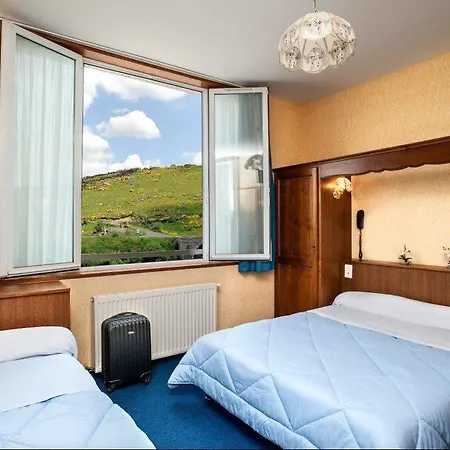 Hotel Le Relais De L'aubrac 2*